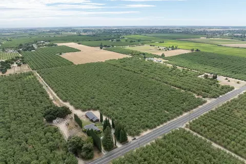 22342 Henry Rd, Escalon, CA 95320 photo 3