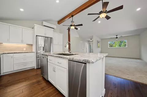 Kitchen - 133 Badger St, Sutter Creek, CA 95685 photo 7 of 10