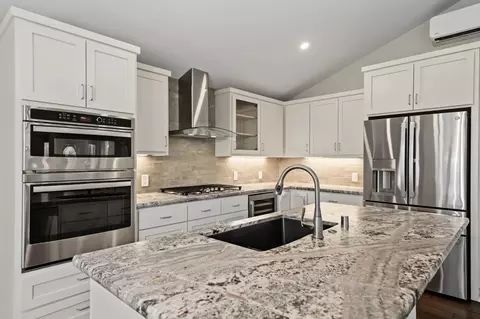 Kitchen - 133 Badger St, Sutter Creek, CA 95685 photo 2 of 10