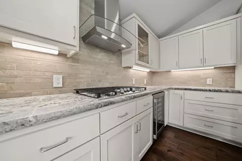 Kitchen - 133 Badger St, Sutter Creek, CA 95685 photo 8 of 10