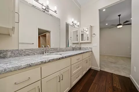Bath - 133 Badger St, Sutter Creek, CA 95685 photo 3 of 8