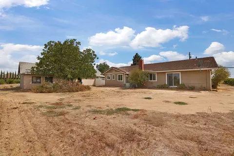Exterior - 10675 E Peltier Rd, Acampo, CA 95220 photo 17 of 17