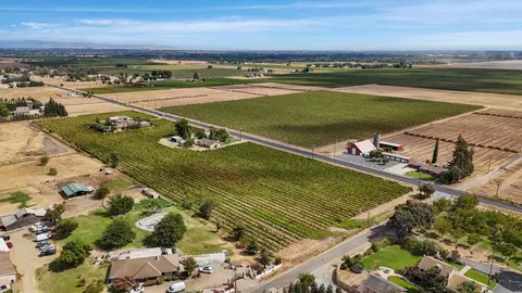 View/Area - 10675 E Peltier Rd, Acampo, CA 95220 photo 6 of 12