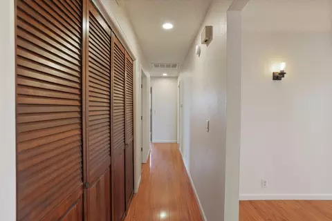 Entry Way - 10675 E Peltier Rd, Acampo, CA 95220 photo 4 of 4