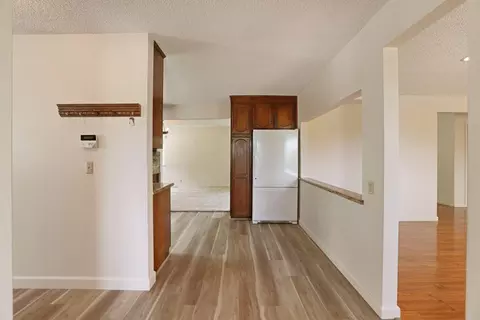 Entry Way - 10675 E Peltier Rd, Acampo, CA 95220 photo 3 of 4