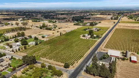 View/Area - 10675 E Peltier Rd, Acampo, CA 95220 photo 4 of 12