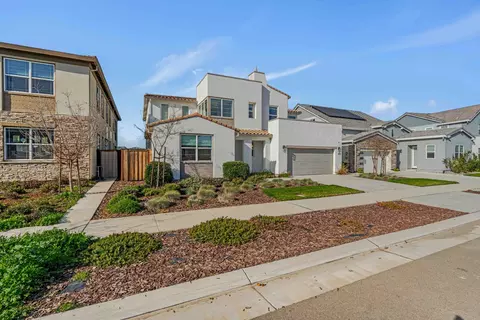 3267 Talbot Dr, Lathrop, CA 95330 photo 4