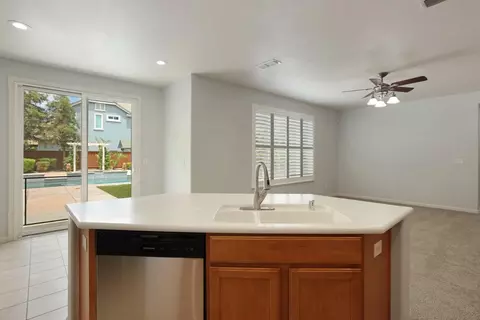 419 Danbury Pl, Lathrop, CA 95330 photo 16