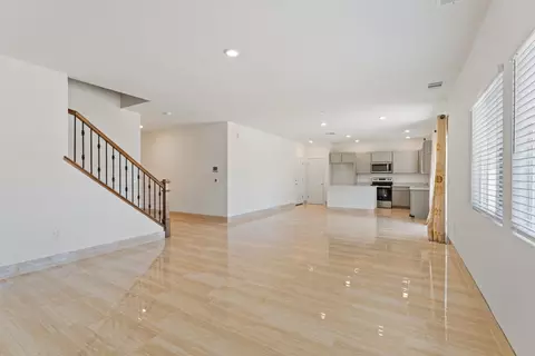 8833 Stratham Way, Elk Grove, CA 95758