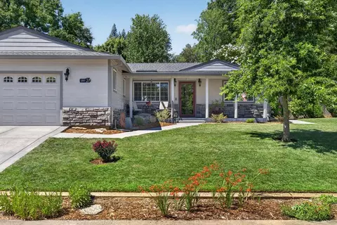 12693 Nob Hill Ct, Auburn, CA 95603