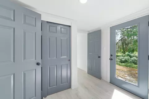 Entry Way - 2124 Scenic Dr, Modesto, CA 95355 photo 11 of 11