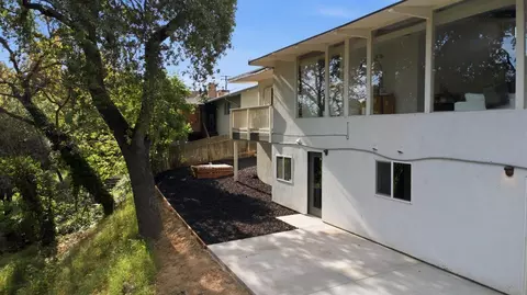 Exterior - 2124 Scenic Dr, Modesto, CA 95355 photo 20 of 26