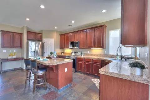 Kitchen - 6801 Varni Way, Hughson, CA 95326 photo 3 of 10