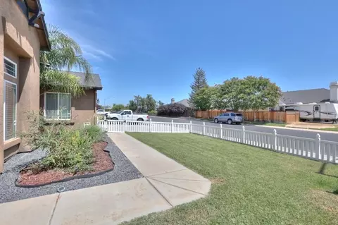 Exterior - 6801 Varni Way, Hughson, CA 95326 photo 6 of 14