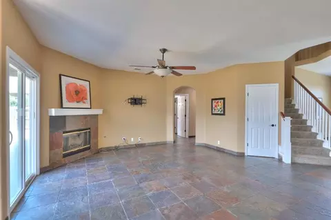 Living - 6801 Varni Way, Hughson, CA 95326 photo 4 of 7