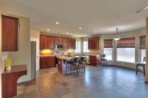 Kitchen - 6801 Varni Way, Hughson, CA 95326 photo 10 of 10