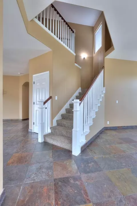 Entry Way - 6801 Varni Way, Hughson, CA 95326 photo 5 of 8