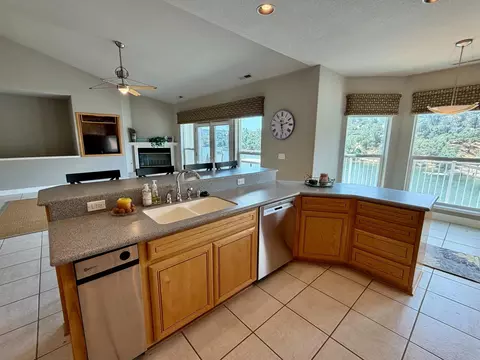 1073 Shoreline Dr, Copperopolis, CA 95228 photo 9