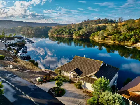 1073 Shoreline Dr, Copperopolis, CA 95228 photo 3