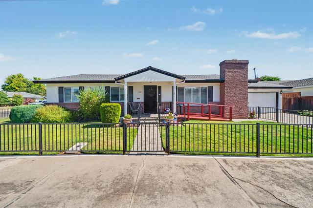 749 Costa Dr, Lodi, CA 95240