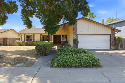2322 Chapel Hill Cir, Stockton, CA 95209
