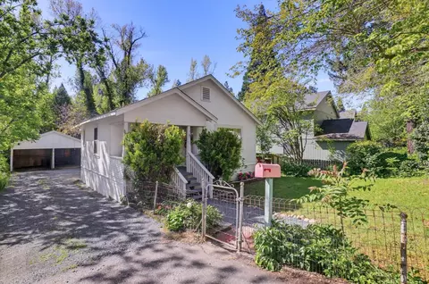 435 Mill St, Grass Valley, CA 95945 photo 3