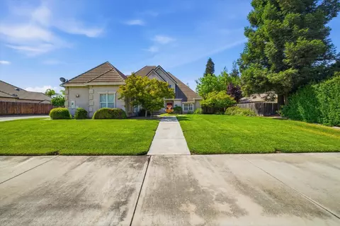 1718 Doak Blvd, Ripon, CA 95366 photo 2