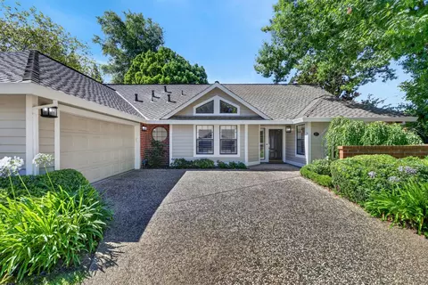 Exterior - 1073 Harrington Way, Carmichael, CA 95608 photo 3 of 16