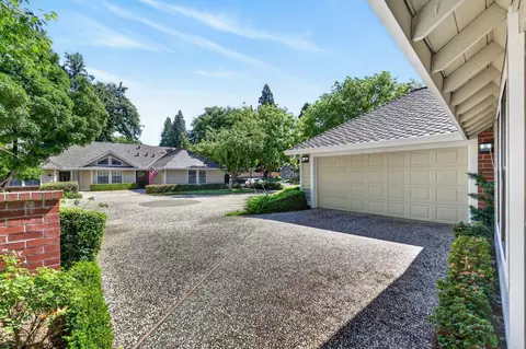 Exterior - 1073 Harrington Way, Carmichael, CA 95608 photo 6 of 16