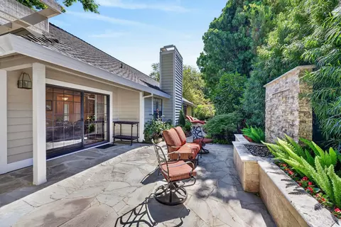 Exterior - 1073 Harrington Way, Carmichael, CA 95608 photo 9 of 16