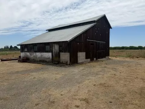 6600 E Lathrop Rd, Manteca, CA 95336 photo 5