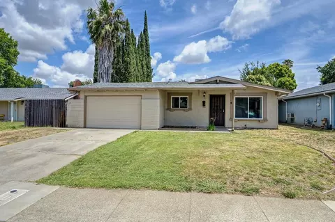 9 Thatcher Cir, Sacramento, CA 95823