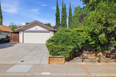 7940 Summerplace Dr, Citrus Heights, CA 95621
