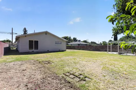 5930 Garden Ave, Olivehurst, CA 95961 photo 18