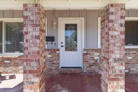 Entry Way - 1947 Glenmore Dr, Olivehurst, CA 95961 photo 1 of 6