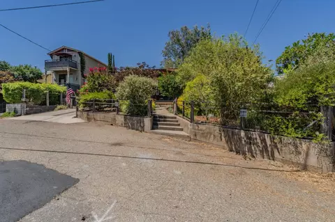 Exterior - 419 Rex Ave, Jackson, CA 95642 photo 6 of 41
