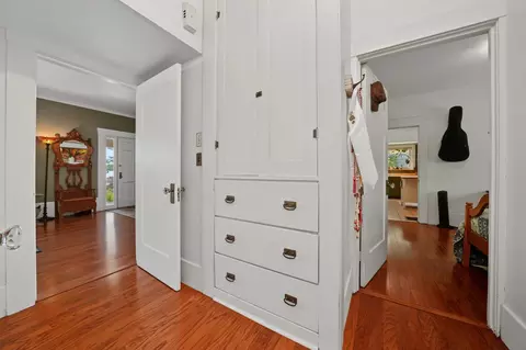 Entry Way - 419 Rex Ave, Jackson, CA 95642 photo 3 of 6