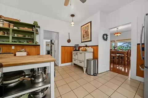 Kitchen - 419 Rex Ave, Jackson, CA 95642 photo 6 of 9