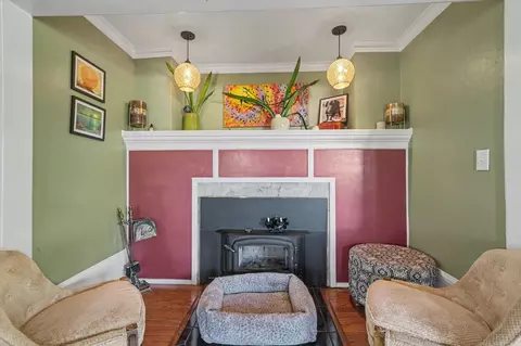 Living - 419 Rex Ave, Jackson, CA 95642 photo 4 of 5