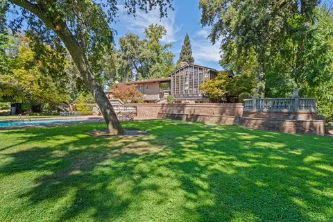 4475 Garden Hwy, Sacramento, CA 95837