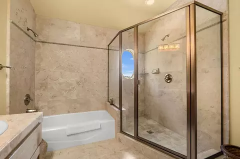 Bath - 2211 Terrace View Ct, Cool, CA 95614 photo 3 of 9