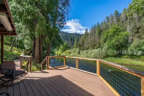 271 Thistle Ln, Douglas City, CA 96024