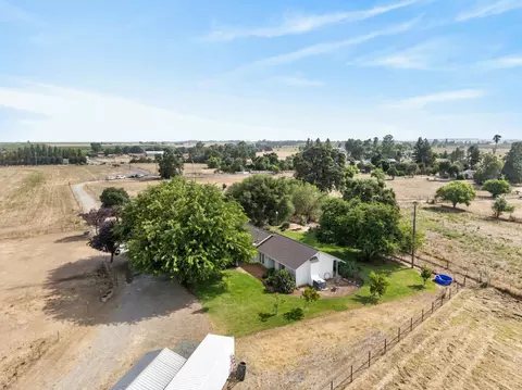 17500 E Collier Rd, Acampo, CA 95220 photo 2