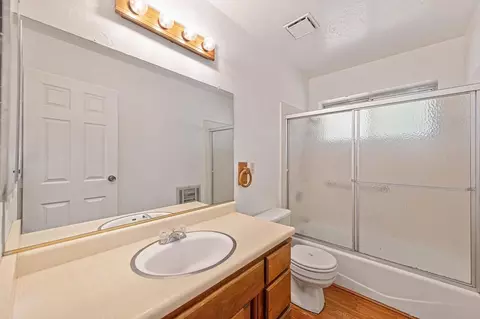 Bath - 2901 Harmony Ln, Georgetown, CA 95634 photo 1 of 3