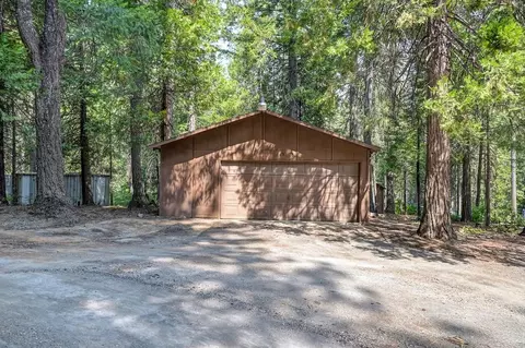 Exterior - 2901 Harmony Ln, Georgetown, CA 95634 photo 21 of 26