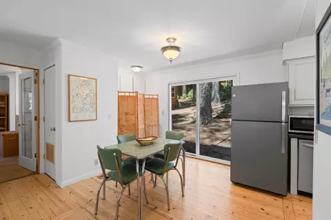 Dining - 2336 Fairway Dr, Arnold, CA 95223 photo 2 of 3