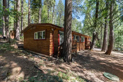 Exterior - 2336 Fairway Dr, Arnold, CA 95223 photo 5 of 13