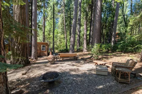 Exterior - 2336 Fairway Dr, Arnold, CA 95223 photo 3 of 13