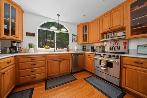 Kitchen - 1675 Evergreen Ln, Arnold, CA 95223 photo 3 of 5