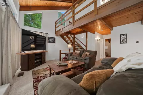 Living - 1675 Evergreen Ln, Arnold, CA 95223 photo 4 of 5